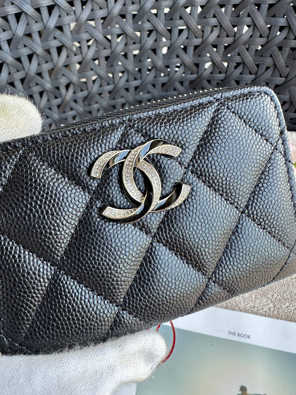 Thumbnail: Chanel Classic Zipped Coin Purse