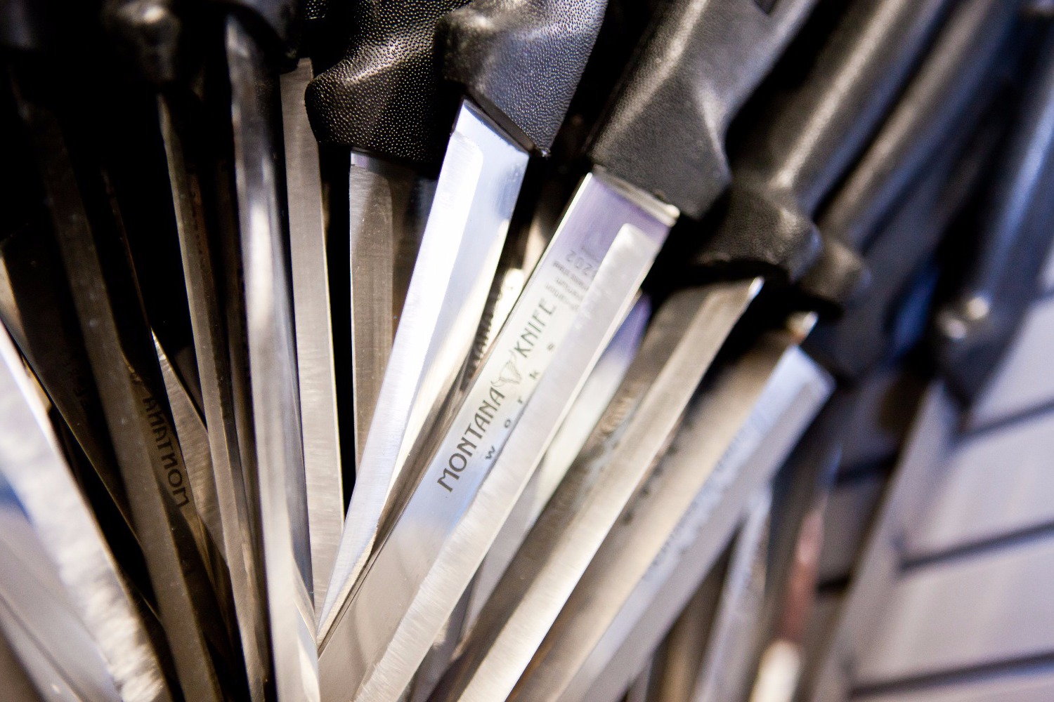 Hub Grinding Professional Knife Sharpening and Cutlery Rental Service