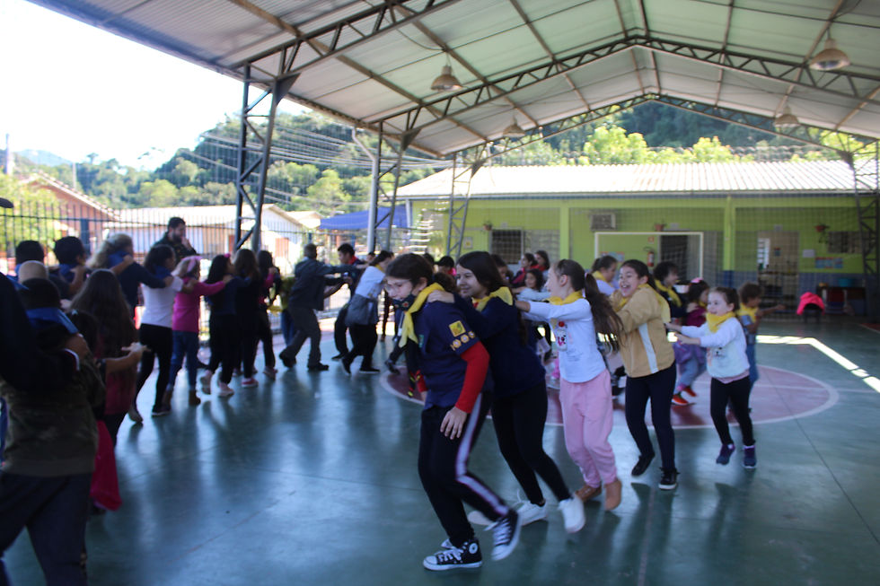 Atividade escoteira anima alunos da escola Hilário, de Igrejinha