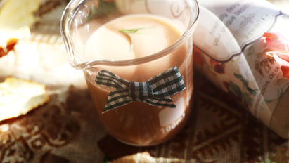 Từ kiên cường nơi Hoang Mạc, hoá mềm mại trên Da