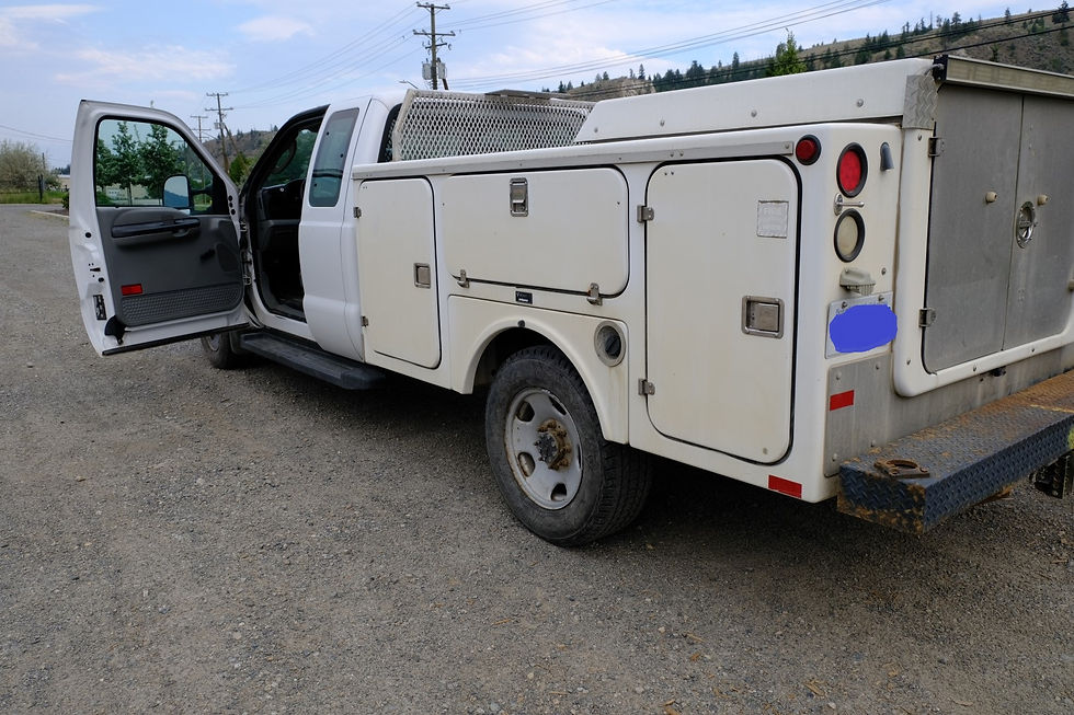 Thumbnail: 2006 Ford F350 2WD Utility Truck
