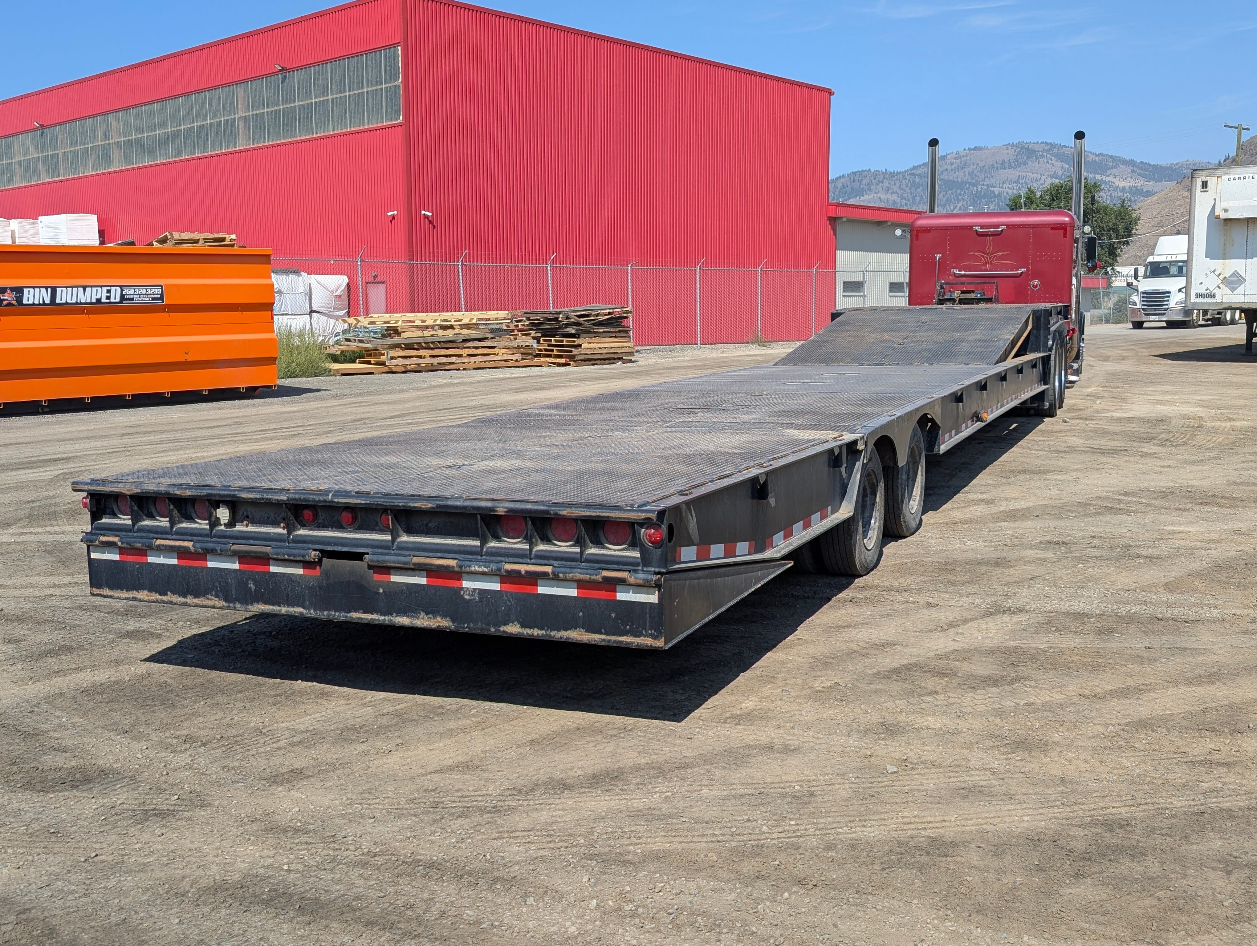 2008 Load King HFT 70 Hydraulic tail 48" Tandem Trailer
