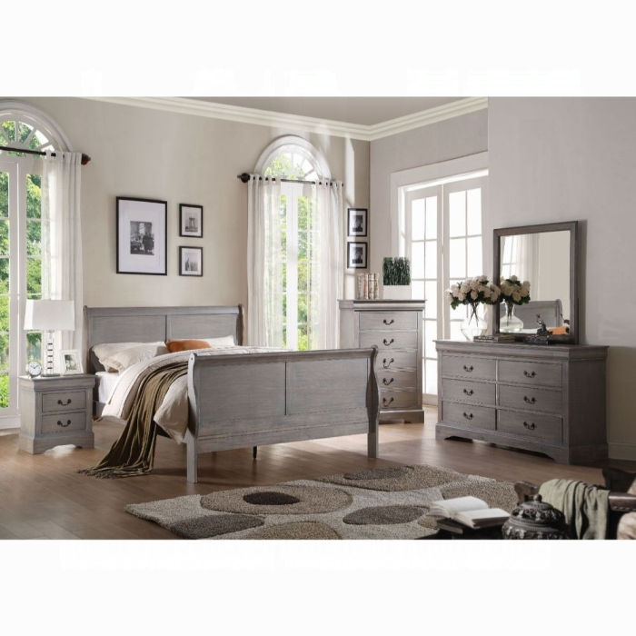 Thumbnail: White llI bed