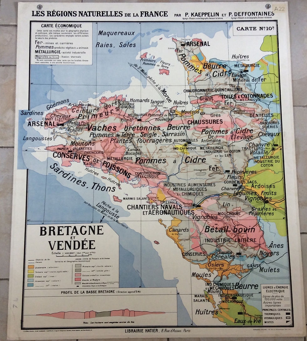 Miniature : carte scolaire ancienne vintage Bretagne et Vendée