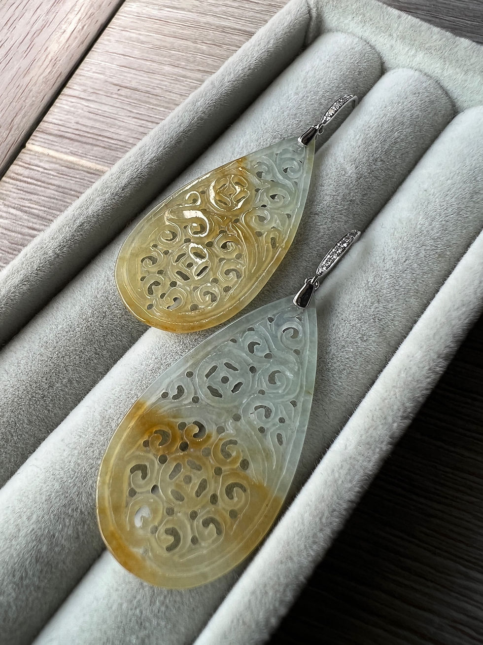 Thumbnail: Mystic Water Drop Jadeite