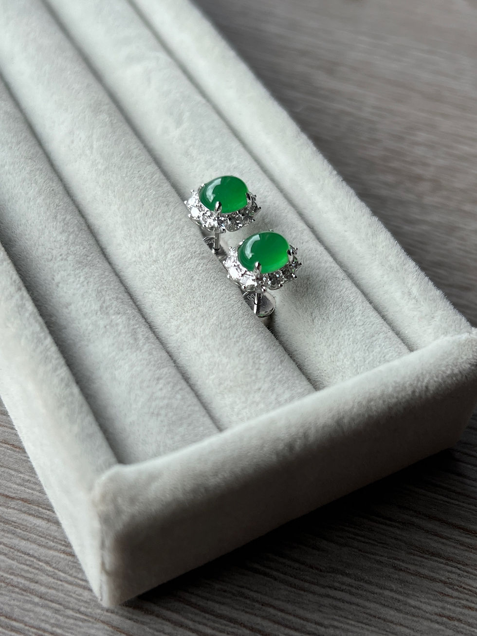 Thumbnail: Luxury Imperial Green Studs