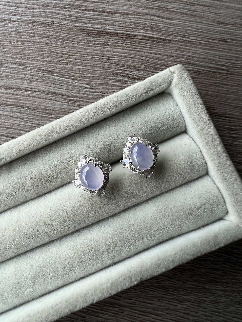 Thumbnail: Icy Dreamy Lavender Studs 