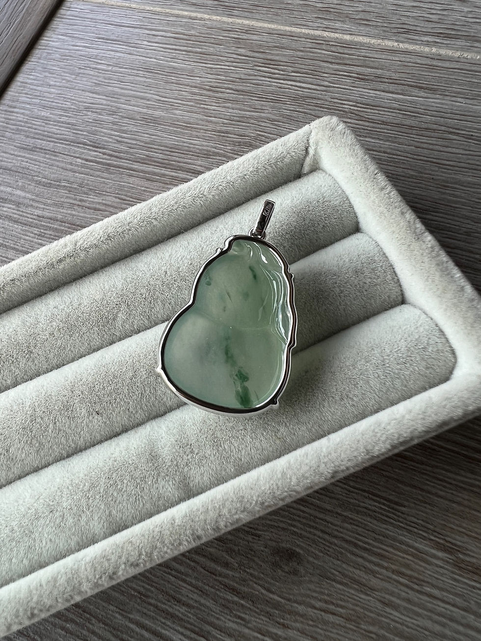 Thumbnail: The Merry Hulu Pendant 