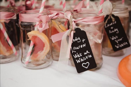 Why do I need a wedding theme?