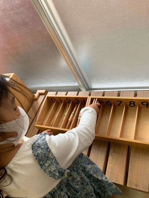 モンテッソーリ お仕事 つむ棒箱