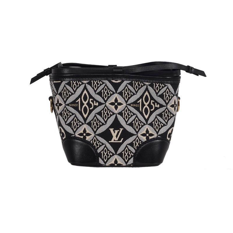 Thumbnail: LOUIS VUITTON Noé Purse
