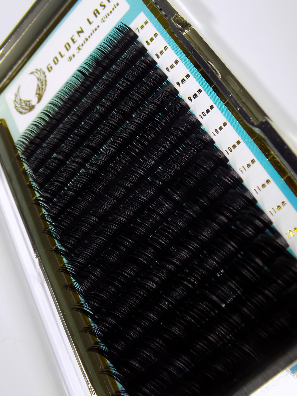 Thumbnail: Volume lashes practice sheets + free Volume Lashes