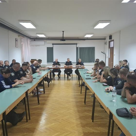 U Policijsku upravu ličko-senjsku stiglo pojačanje za vrijeme turističke sezone