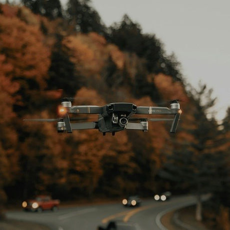 Na području PU ličko-senjske pojačani nadzor prometa uz uporabu bespilotnih letjelica (dronova)