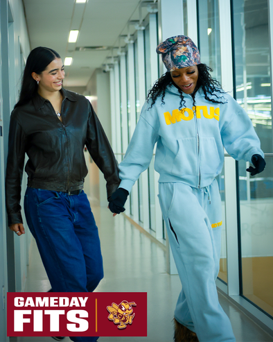 20251120 - Gameday Fits - Saydie Roy & Victoria Lawrence