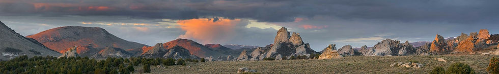 The Twin Sisters, The City of Rocks. https://www.hartimages.com/Portfolio/Idaho-Mountains/i-v737TMd/A