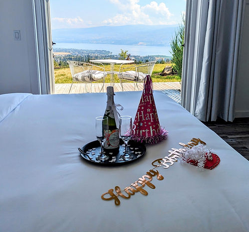 Premier Autumn Lane B&B overlooking Okanagan Lake celebrates couples special occasions.
