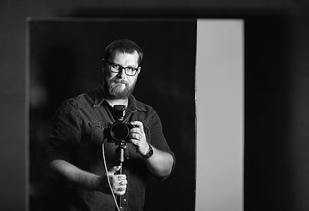 Selftember-23-30-autoportret-fotografa-biznesowego-Jakuba-Strumillo-Poznan-2024