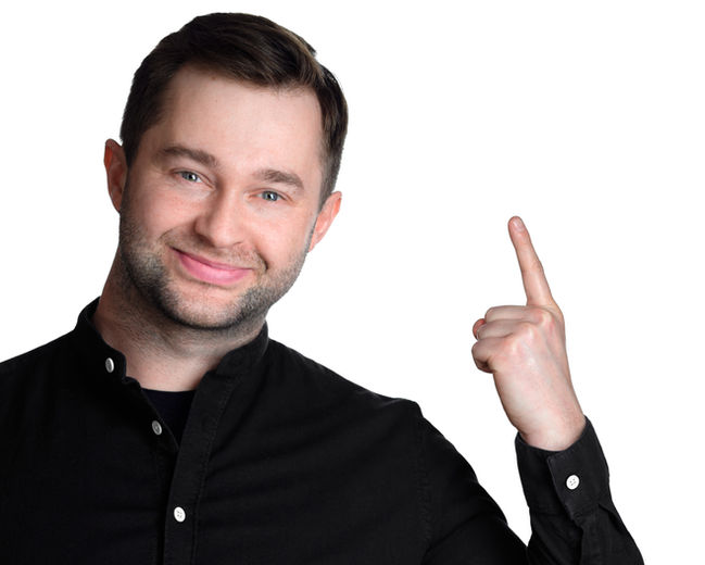 Portret wizerunkowy wykonany w studiu. Zdjęcie wysokiej jakości, prezentujące profesjonalny wizerunek będące efektem nowoczesnej sesji zdjęciowej.