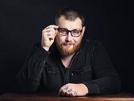 Selftember-2-30-autoportret-fotografa-biznesowego-Jakuba-Strumillo-Poznan-2024