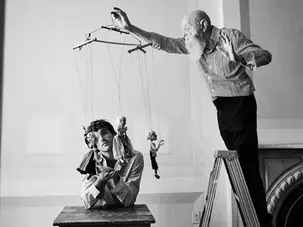Fotografas Duane Michals fotografuoja Jacob Elordi naujajai „Bottega Veneta“ kampanijai