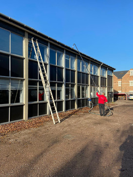 commercial gutter clean