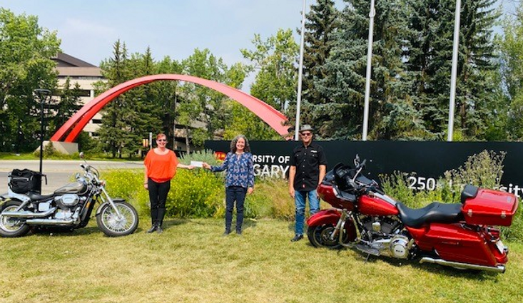 20 AB 2020 Cheque Presentation to U of C