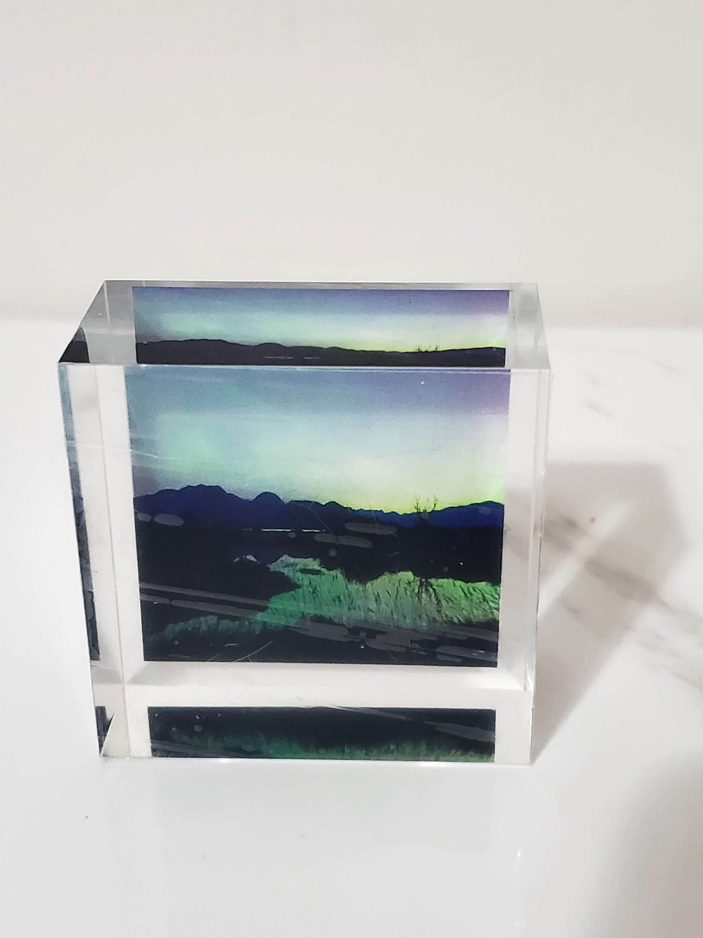 Aurora - acrylic cube block