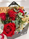 Cesta romântica com flores Amor in Box