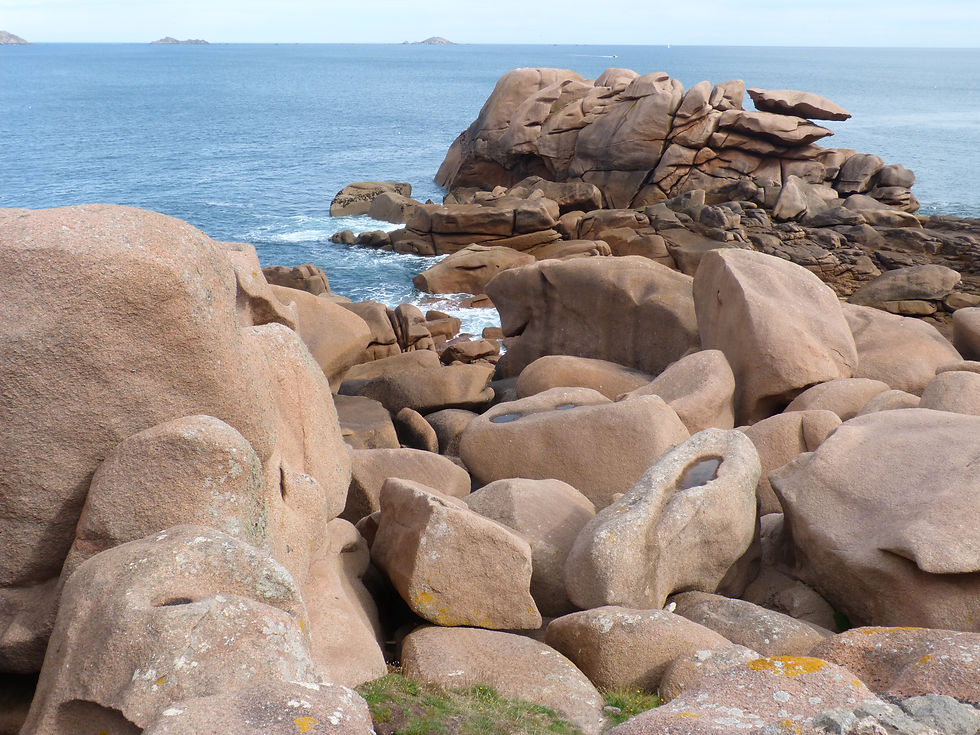 La côte de granit rose