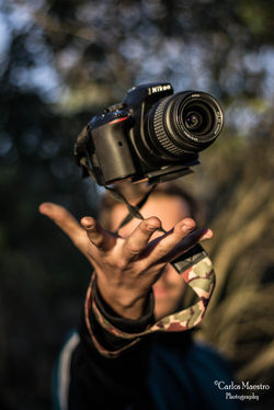 NIKON