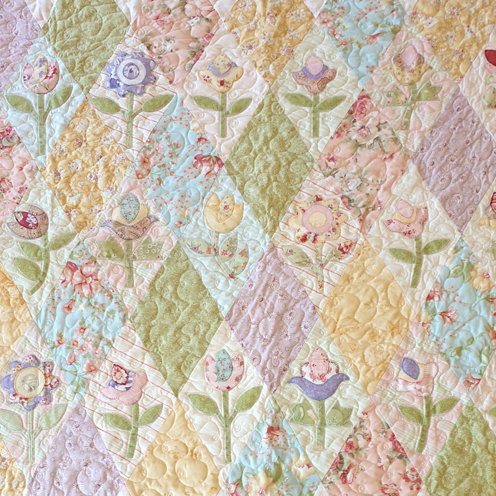 Applique Blooms Finished Quilt