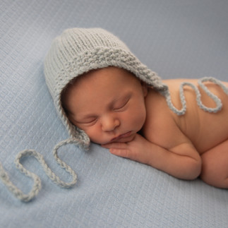 Newborn photographer Gloucestershire