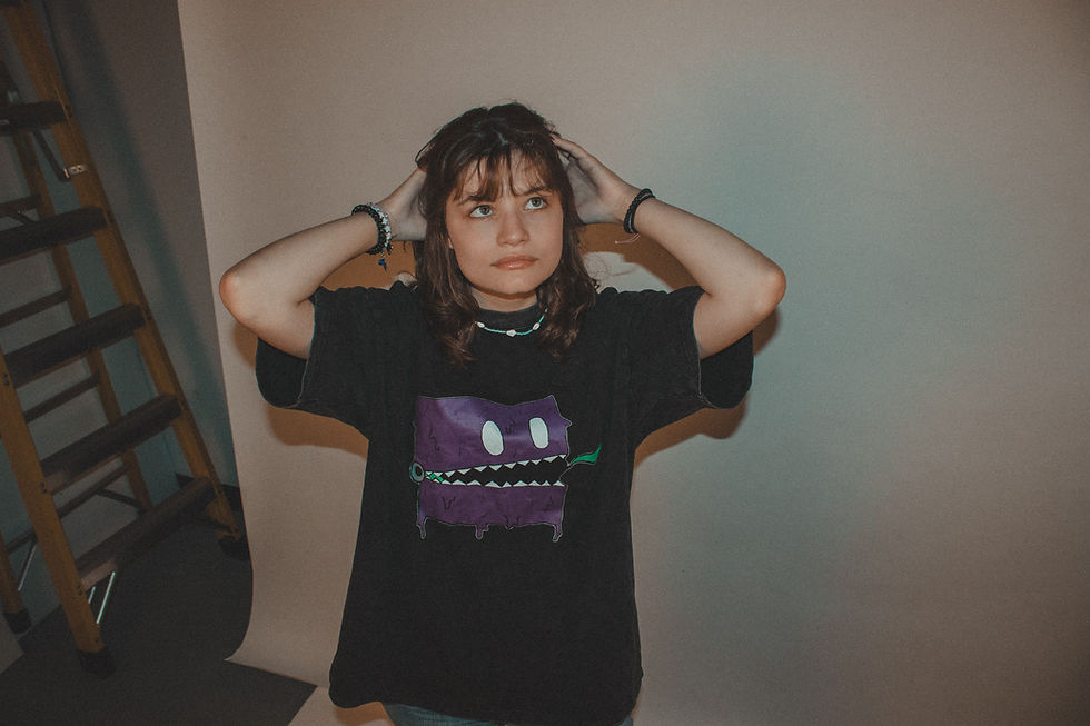 Photoshoot- stella lookup.jpg