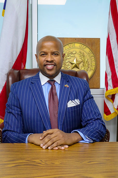 RR Headshot 2022 Flags(6) (1).JPG