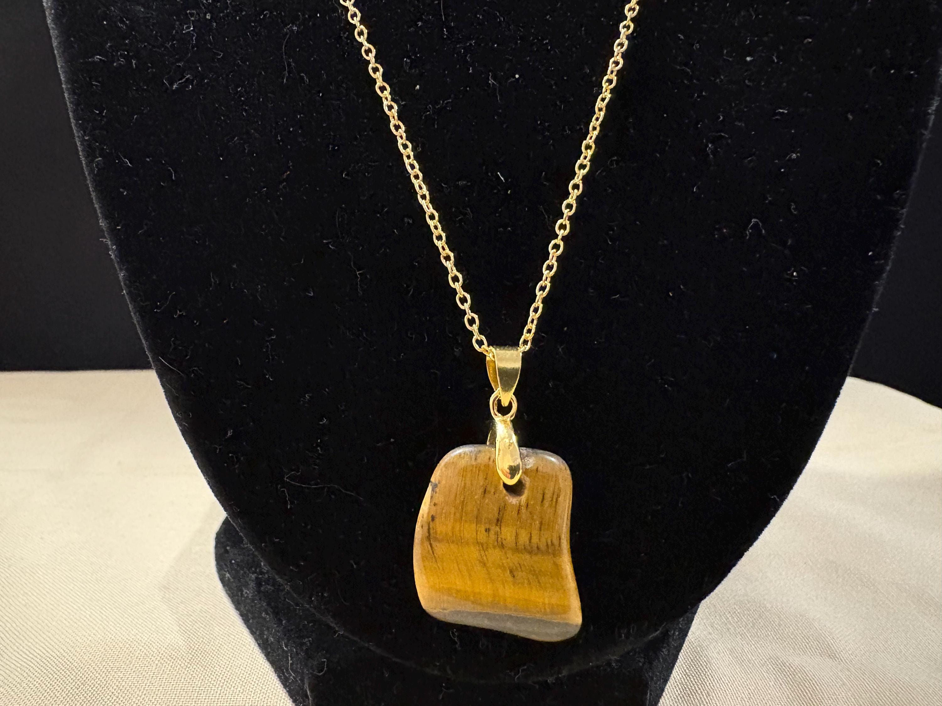 Tiger's Eye Pendant Necklace