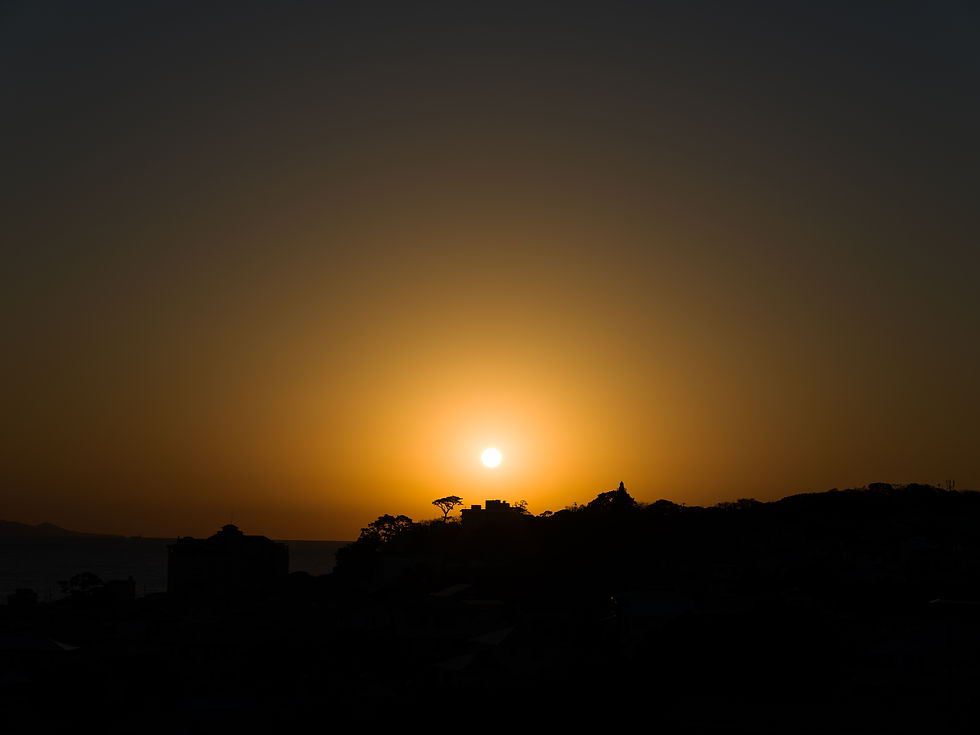 Hasselblad X2D 100C + XCD 2.5/90Vで撮影した朝日の写真。ディテールとグラデーションが美しいカット