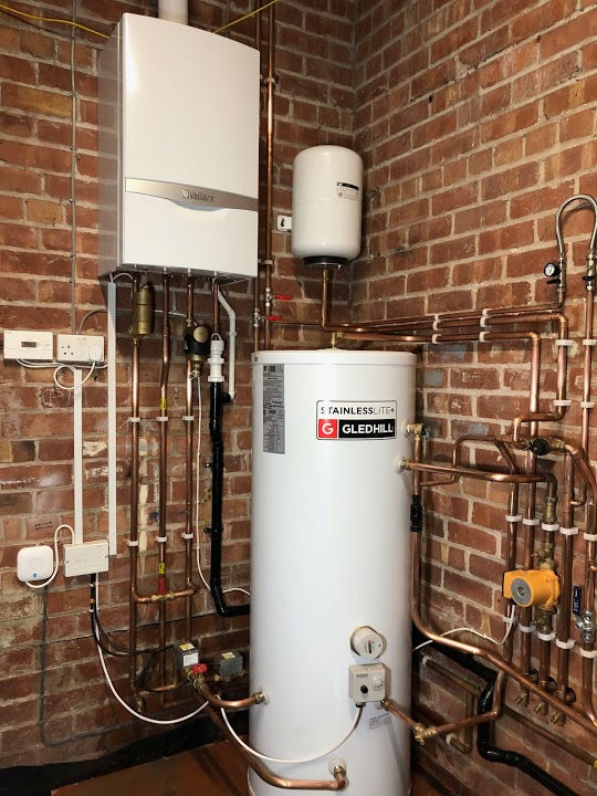 Vaillant boiler and unvented cylinder installation with secondary return hot  water, Nest smart heati