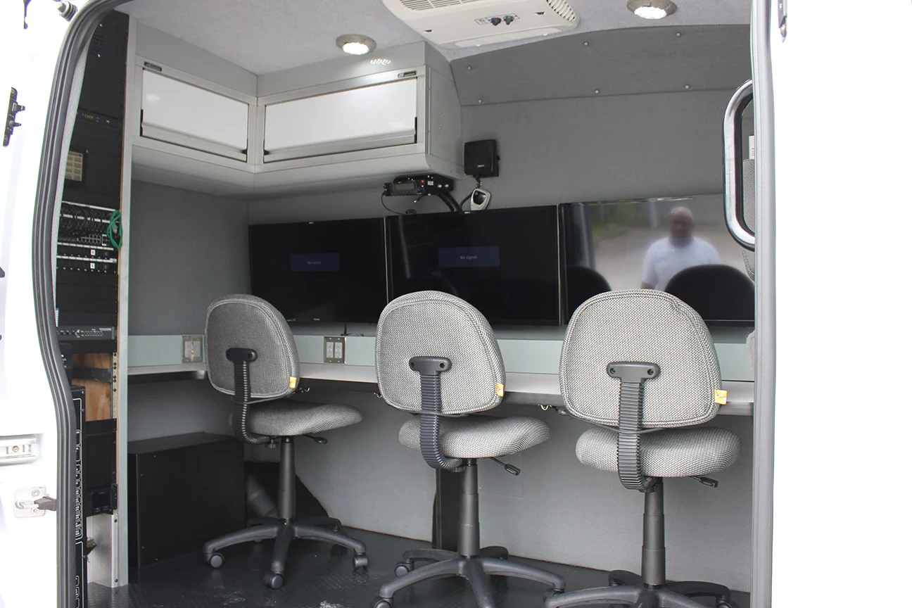 Police-Small-Command-Unit-Interior-Transit