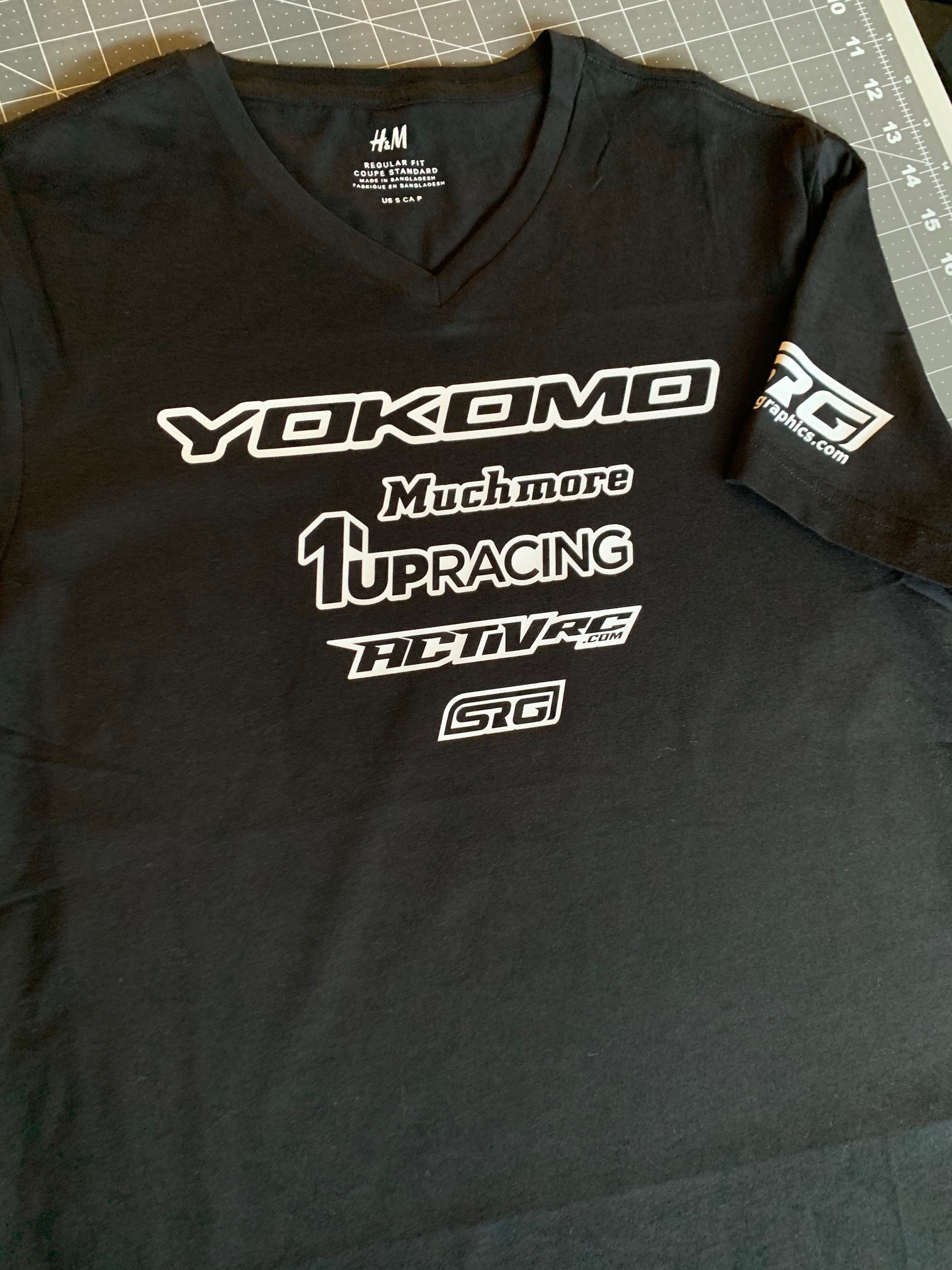 One color vinyl shirt