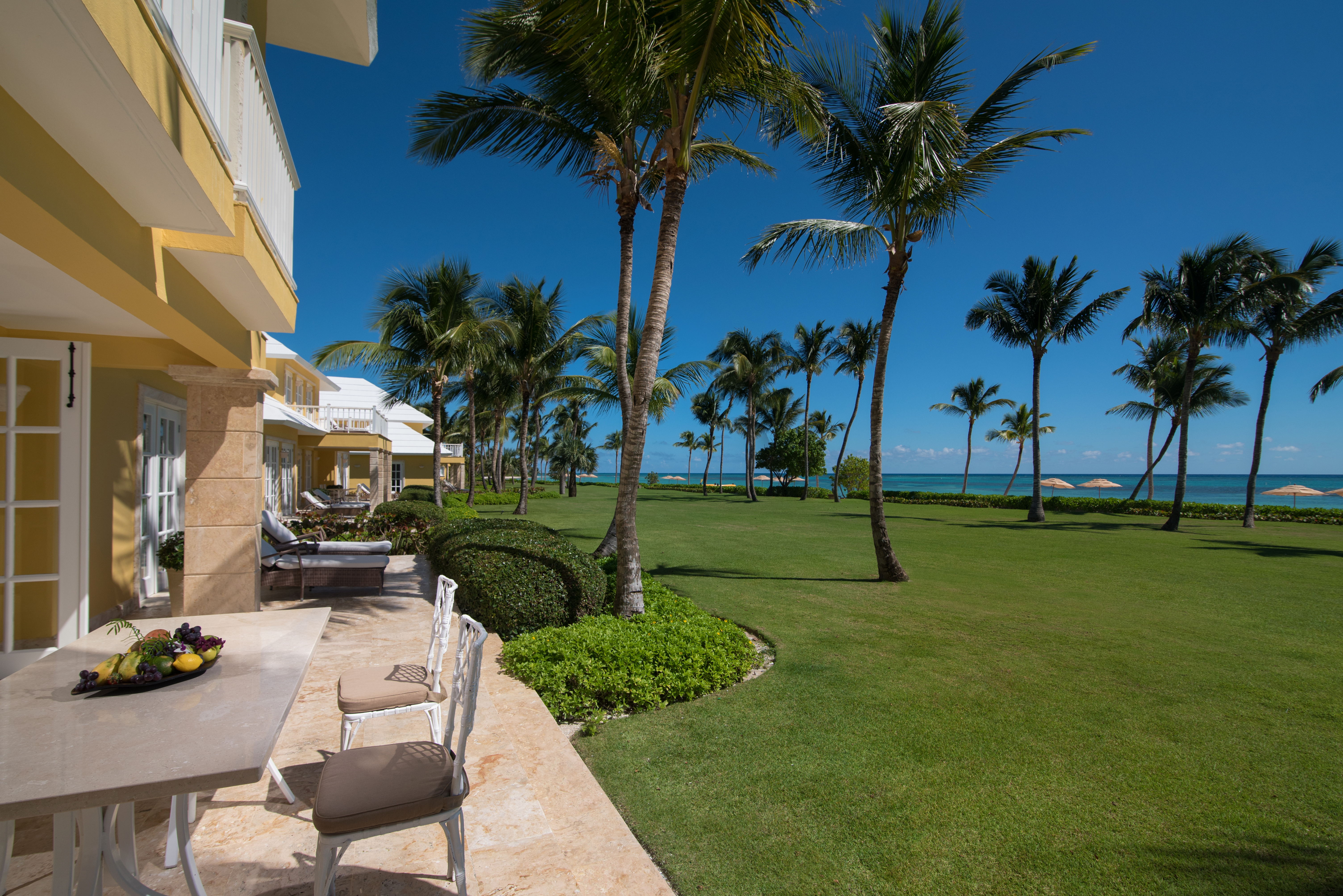 Tortuga Bay Terrace Green & Beach Area