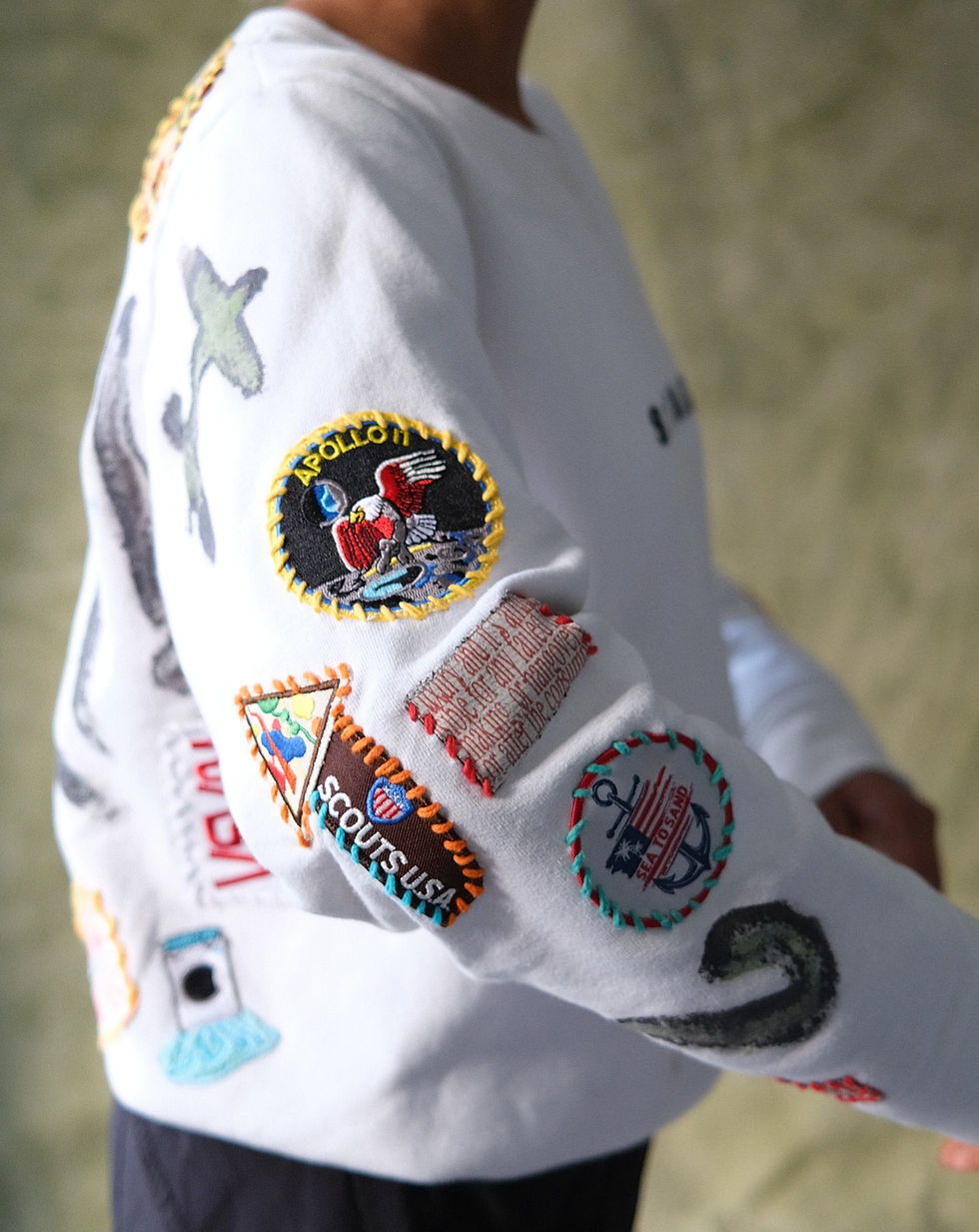 Thumbnail: 'I AM ART' SWEATSHIRT