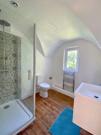 Bathroom 2nd floor
