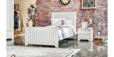 Melis møbelsett – tidløst og klassisk møbeldesign for soverommet. Inkluderer seng, garderobe, kommode og nattbord