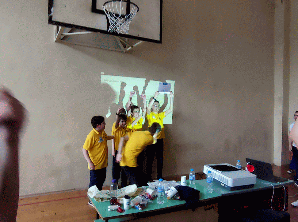 IMG_20250531_160953-ANIMATION.gif
