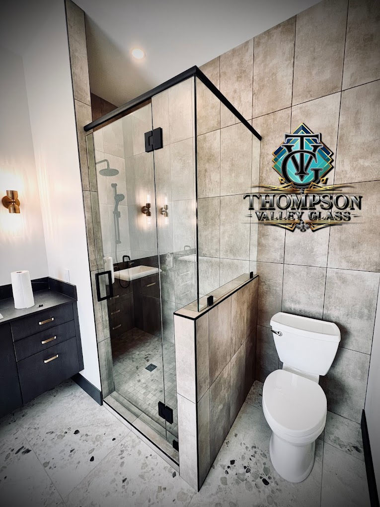 cornerheadershower