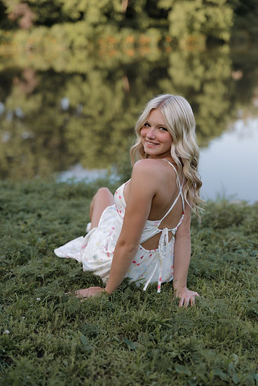 Golden Hour Senior Photos in Minnesota