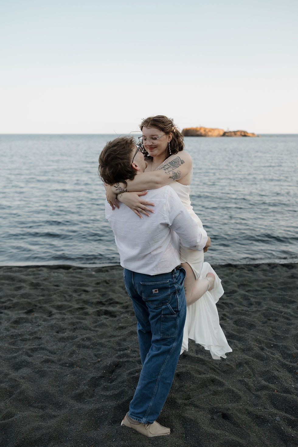 Elopement on Black Beach Minnesota