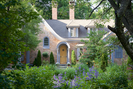 Connecticut Hunting Lodge renovation by architect Scot Samuelson