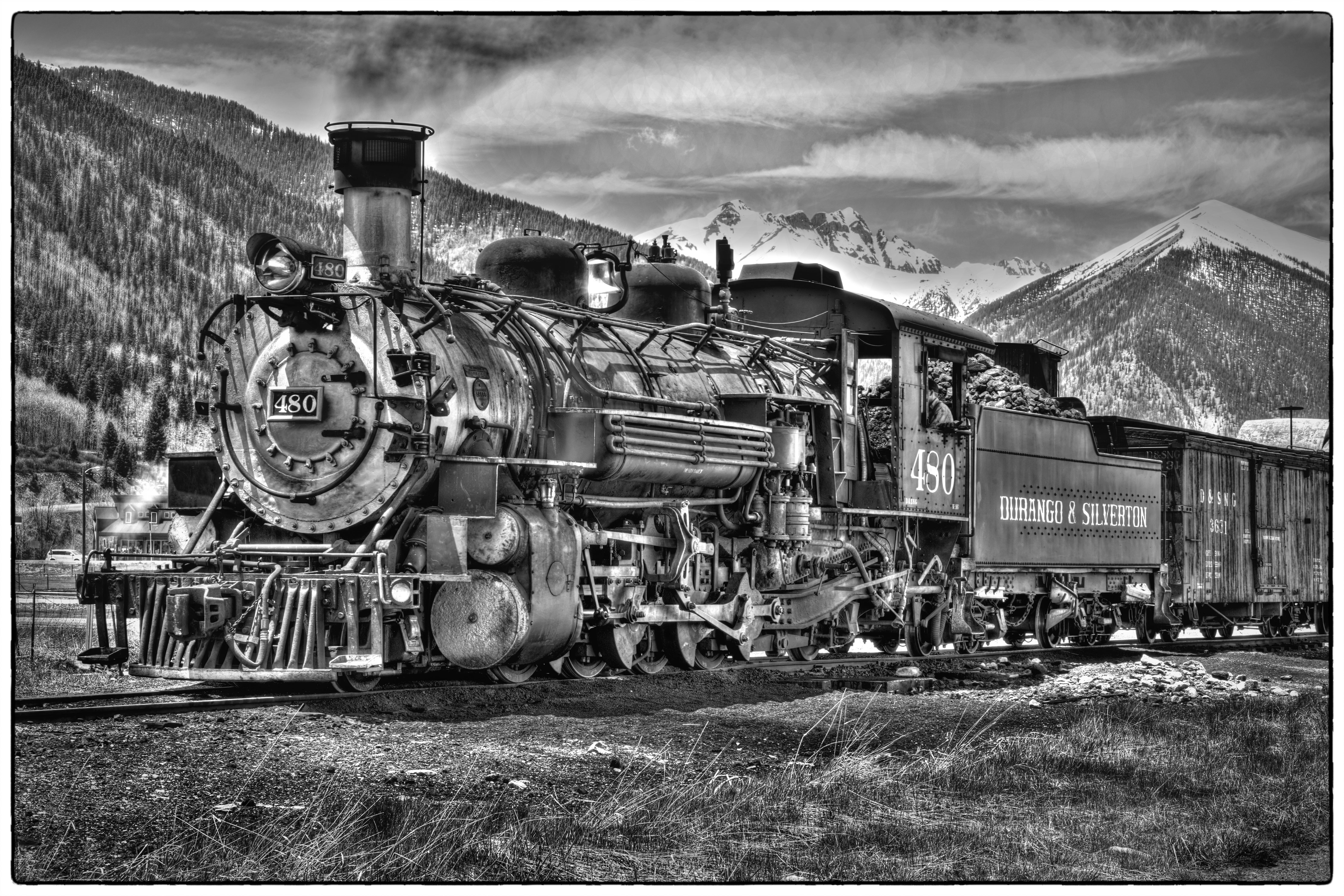 Silverton Engine 480 Monochrome